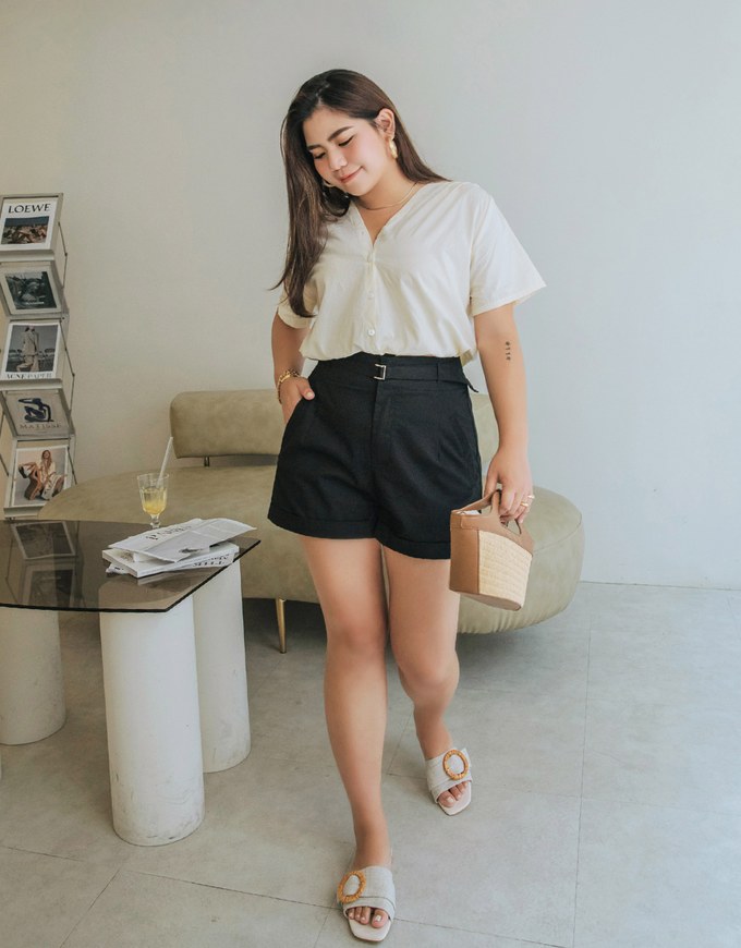 Basic Versatile High Waist Turn-Up Shorts (With Belt)