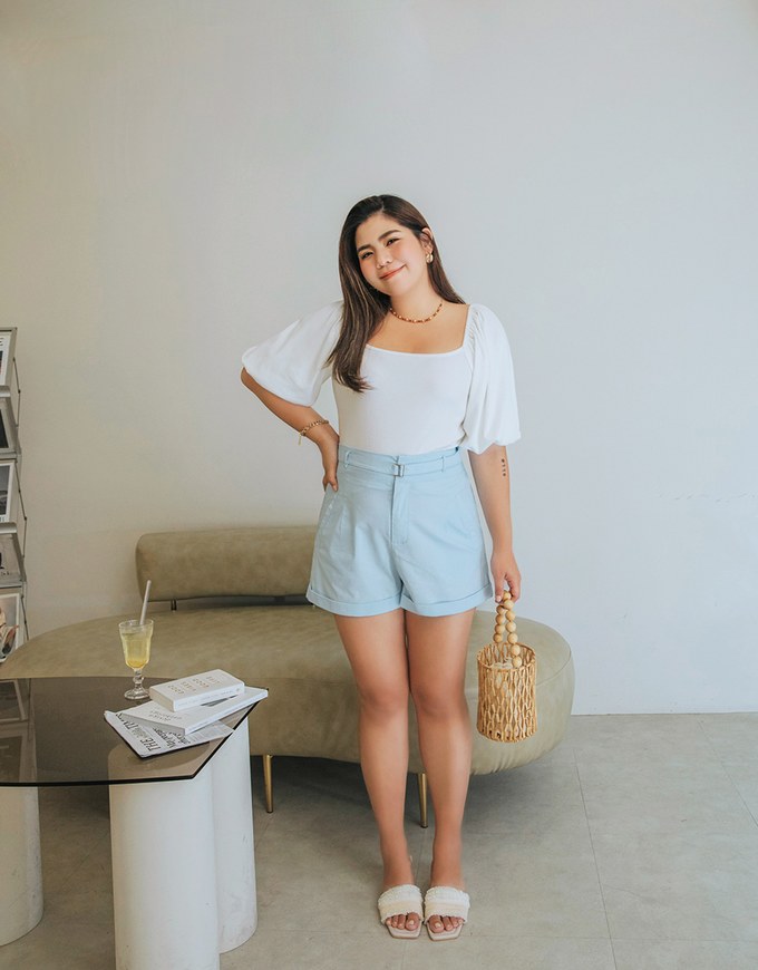 Basic Versatile High Waist Turn-Up Shorts (With Belt)