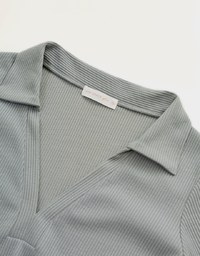 Décolleté V Lapel Ribbed Crop Top
